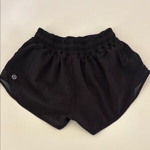 lululemon athletica Hotty Hot Black Shorts 2.5 inch size 0